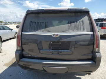 Cadillac Escalade III 2017 Cadillac Escalade 2017 CADILLAC ESCALADE PREMIUM LUXURY 6.2 Benzyna 420KM, zdjęcie 6