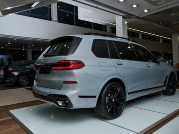 BMW X7 SUV Facelifting 3.0 40i 381KM 2025 BMW X7 xDrive40i Sport Suv 3.0 (381KM) 2025, zdjęcie 3