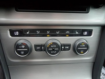 Volkswagen Golf VII Variant 1.6 TDI CR DPF BlueMotion Technology 105KM 2014 Volkswagen Golf 1.6tdi Stan Idealny Gwarancja 12m, zdjęcie 20