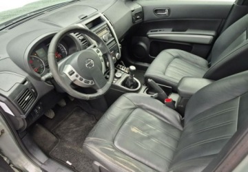 Nissan X-Trail II 2010 Nissan X-Trail Nissan X-Trail Tekna LE 4x4 Panorama Hak 2.0DCi 170KM, zdjęcie 8