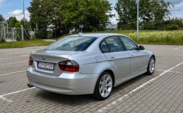 BMW Seria 3 E90-91-92-93 Limuzyna E90 325i 218KM 2008 BMW Seria 3 2,5 (218KM) Automat Bezwypadkowa Skory Sportsitze iDrive 2.5, zdjęcie 3