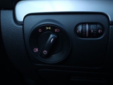 Volkswagen Golf VI Hatchback 5d 1.4 80KM 2009 VW Golf 1.4 16V, Klima, Tempomat, Parktronic, zdjęcie 16