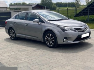 Toyota Avensis III Sedan Facelifting 2015 1.6 Valvematic 132KM 2015 Toyota Avensis 1.6 Premium 132KM 2015r, zdjęcie 2