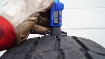 235/65R16 C Мишлен Агилис Альпин