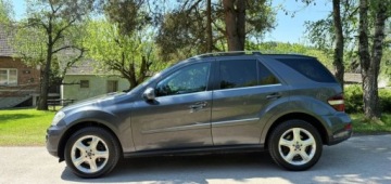 Mercedes Klasa M W164 Off-roader Facelifting 3.0 V6 (300 CDI BlueEFFICIENCY) 190KM 2010 Mercedes-Benz ML Mercedes-Benz ML 300 CDI 4-Matic 3.0 Diesel 190KM, zdjęcie 11