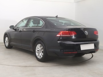 Volkswagen Passat B8 Limousine 2.0 TDI BlueMotion Technology 150KM 2018 VW Passat 2.0 TDI, Salon Polska, Navi, Klima, zdjęcie 3