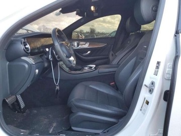 Mercedes Klasa E W213 2018 Mercedes-Benz Klasa E 2018, 3.0L, 4x4, 43 AMG, porysowany lakier 3.0 396KM, zdjęcie 6