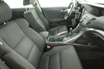Honda Accord VIII Sedan 2.0 VTEC 156KM 2012 Honda Accord 2.0 i-VTEC, Xenon, Bi-Xenon, Klima, zdjęcie 6