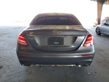 Mercedes Klasa E W213 2020 Mercedes-Benz Klasa E 350 2020 2.0l 2.0 Benzyna 255KM, zdjęcie 2