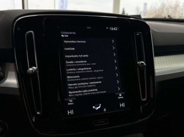 Volvo XC40 Crossover Plug-In Facelifting 1.5 T4 211KM 2022 Volvo XC 40 T4 Start Plug In Kamera cofania Ambiente Nawigacja CarPlay, zdjęcie 33