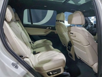 BMW X7 2022 BMW X7 xDrive40i 2022 3.0 Benzyna 335KM, zdjęcie 11