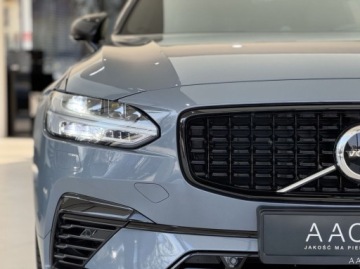 Volvo V90 II Plug-In Facelifting 2.0 T8 Plug-In Hybrid 391KM 2021 Volvo V90 T8 AWD Plug-In Hybrid R-Design HUD ACC Bowers Wilkins 2.0, zdjęcie 38