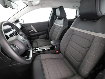 Citroen C4 III SUV 1.2 PureTech 130KM 2022 Citroen C4 Automat Navi Kamera cofania, zdjęcie 12