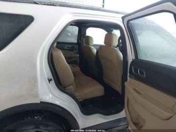 Ford Explorer V 3.5 V6 Duratec 290KM 2016 Ford Explorer 2016 FORD EXPLORER LIMITED 3.5 Benzyna 290KM, zdjęcie 8