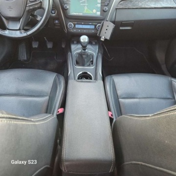 Toyota Avensis III Wagon Facelifting 2015 2.0 D-4D 143KM 2016 Toyota Avensis Kamera CofaniaNawigacjaAluminiowe FelgiSkorzana TapicerkaGw, zdjęcie 26