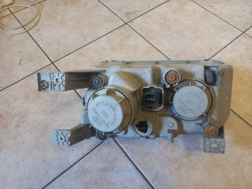 HYUNDAI TRAJET SVĚTLO PŘEDNÍ PRAVÁ