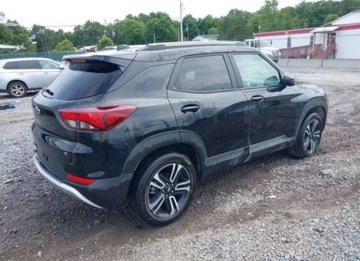 Chevrolet TrailBlazer II 2023 Chevrolet Trailblazer 2023, 1.3L, 4x4, LT, po gradobiciu 1.3 Benzyna 155KM, zdjęcie 2