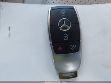 Mercedes GLC C253 2020 Mercedes-Benz GLC 2020 r., 2,0L 4MATIC 2.0 Benzyna 255KM, zdjęcie 12
