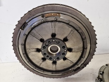 KOLO DVOUHMOTNÉ SPOJKA KOMPLET MERCEDES W246 1.8 CDI 2013R