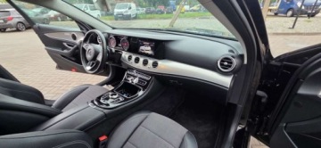 Mercedes Klasa E W213 Kombi 2.0 220d 194KM 2018 Mercedes-Benz Klasa E E220 D 195KM Gwarancja Raty Oplaty 2.0 Diesel, zdjęcie 38
