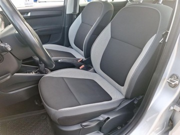 Skoda Fabia III Kombi 1.0 TSI 110KM 2018 Skoda Fabia Ambition 1,0 TSI 110KM FV-23 Benzyna 110KM, zdjęcie 9