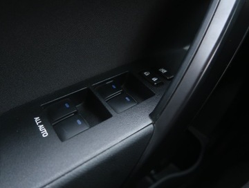 Toyota Corolla XI Sedan 1.6 Valvematic 132KM 2016 Toyota Corolla 1.6 Valvematic, Salon Polska, zdjęcie 11