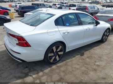 Volvo S60 III 2025 Volvo S60 2025 VOLVO S60 PLUG-IN HYBRID T8 PLUS 2.0 Hybryda Plug-in 312KM, zdjęcie 5