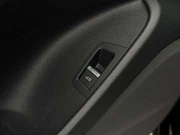 Audi Q8 SUV 3.0 55 TFSI 340KM 2019 Audi Q8 3.0 Benz Quattro Bogate Wyposazenie 3.0 Benzyna 340KM, zdjęcie 21