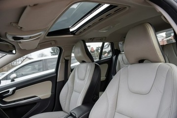 Volvo V60 I Kombi 1.6 T4 180KM 2012 Volvo V60 1.6T 180KM Summum ! Full Opcja Super !, zdjęcie 5
