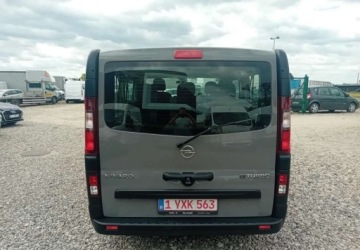 Opel Vivaro B Kombi Extra Long H1 2,9t 1.6 BiTurbo 125KM 2016 Opel Vivaro Opel Vivaro 1.6 Diesel 125KM, zdjęcie 5