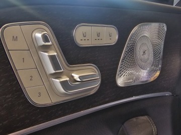 Mercedes GLS X167 SUV Facelifting 3.0 450d 367KM 2025 MERCEDES-BENZ GLS 450 d 4-MATIC AMG Line 3.0 (367KM) 2025, zdjęcie 12