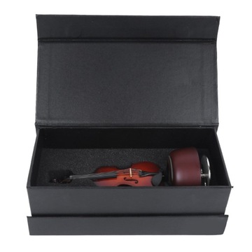 Скрипка в форме вращающейся деревянной музыкальной шкатулки.