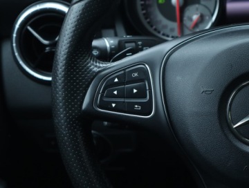 Mercedes CLA C117 Shooting Brake 2.0 250 211KM 2015 Mercedes CLA 250 4MATIC, Salon Polska, Serwis ASO, zdjęcie 17