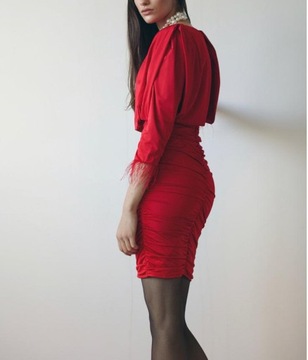 Czerwona Sukienka Damska Yoshe Krótka Dopasowana z Marszczeniem r.34