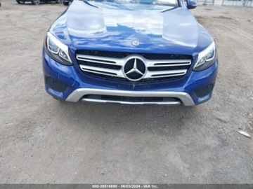 Mercedes GLC C253 2019 Mercedes-Benz GLC 2019 Mercedes-Benz GLC GLC 300 4MATIC SUV 2.0 Benzyna, zdjęcie 5