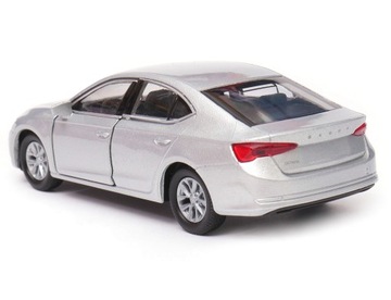 Skoda Octavia Новое поколение 1:34 WELLY серебристый