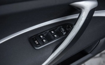 Citroen C5 III Tourer 1.6 THP 156KM 2010 Citroen C5 1.6THP 156KM EXCLUSIVE Skora Navi Alu 2xKola Serwis Gwarancjia, zdjęcie 15