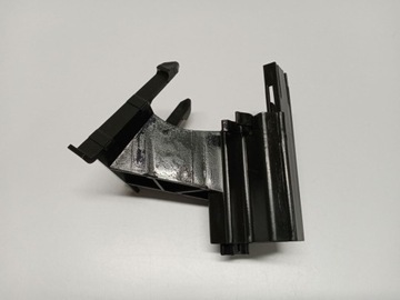 КРЕПЛЕНИЕ КСЕНОНОВОЙ ШАЙБЫ FOCUS MK3 LIFT, СПРАВА