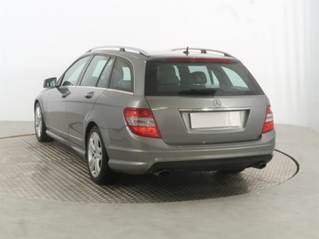 Mercedes Klasa C W204 Limuzyna 3.0 350 CDI BlueEFFICIENCY 231KM 2010 Mercedes C C 350 CDI, 1. Właściciel, 227 KM, 4X4, zdjęcie 3