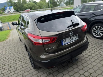 Nissan Qashqai II Crossover 1.2 DIG-T 115KM 2015 Nissan Qashqai Bezwypadkowy wersja 360°, zdjęcie 4