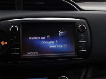 Toyota Yaris III Hatchback 5d Facelifting 2017 1.5 Hybrid 100KM 2018 Toyota Yaris 1.5 Hybrid, Salon Polska, Automat, zdjęcie 17