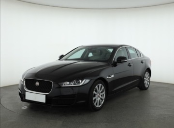 Jaguar XE Sedan 2.0 i4 180KM 2018 Jaguar XE 20d, Salon Polska, Serwis ASO, 177 KM, zdjęcie 1