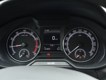 Skoda Octavia III Liftback Facelifting 1.5 TSI ACT 150KM 2019 Skoda Octavia 1.5 TSI, Salon Polska, Klima, zdjęcie 10