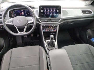Volkswagen T-Roc I SUV Facelifting 1.5 TSI ACT 150KM 2022 Volkswagen T-Roc 1.5 Benzyna 150KM, zdjęcie 8
