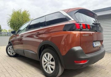 Peugeot 5008 II Crossover Facelifting 1.2 PureTech 130KM 2023 Peugeot 5008 Peugeot 5008 1.2 Benzyna 130KM, zdjęcie 3