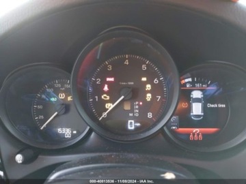 Porsche Macan 2022 Porsche Macan 2022 2.0l 2.0 Benzyna 261KM, zdjęcie 10