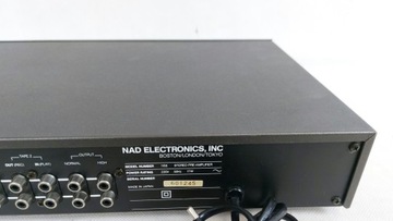 NAD 1155 - стерео предусилитель