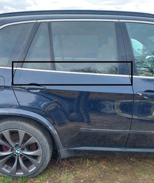 BMW X5 E70 08-13R LIŠTA ZHRNUJÍCÍ DVEŘE PRAVÝ T