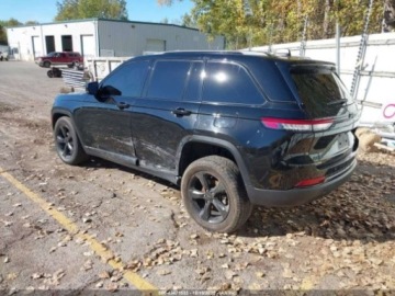 Jeep Grand Cherokee V 2023 Jeep Grand Cherokee 2023 Jeep Grand Cherokee Limited 4x4 3.6 Benzyna 293KM, zdjęcie 5