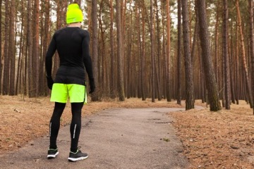 ТЕПЛАЯ ШАПКА-БИНИ С ЗАРЯЖЕНИЕМ USB СО СВЕТОДИОДНЫМ ФОНАРИКОМ